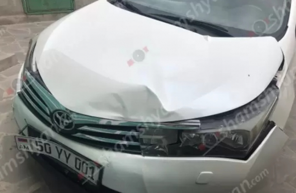 Այնթափում 21-ամյա վարորդը Toyota Corolla-ով վրաերթի է ենթարկել հետիոտնին. վերջինս հիվանդանոցում մահացել է
